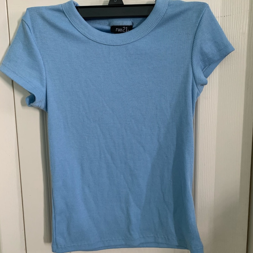 Plain blue short sleeve top